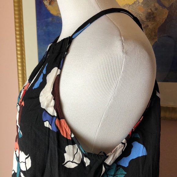 Floral One Piece - Picture 4 of 6